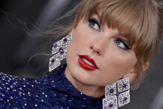 Taylor Swift dhuron 100 mijë dollarë për familjen e 43-vjeçares të vrarë në paradën e Super Bowl