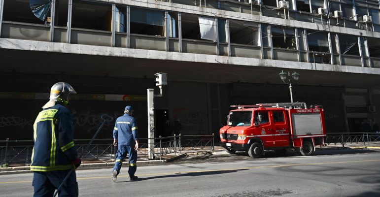 Bombë në godinën e ministrisë greke, autorët njoftojnë median para shpërthimit