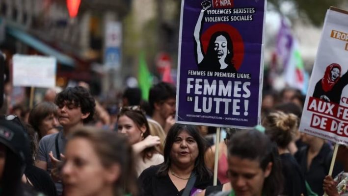 Aborti/ Franca bëhet shteti i parë në botë që e njeh si të drejtë kushtetuese, miratohet me shumicë votash në Parlament