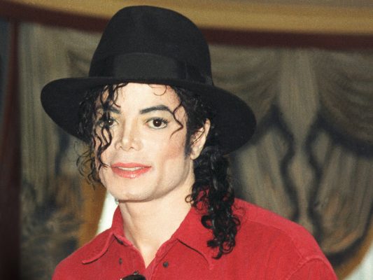 Djali dhe nëna e Michael Jackson përfundojnë në gjyq për pasurinë e të ndjerit