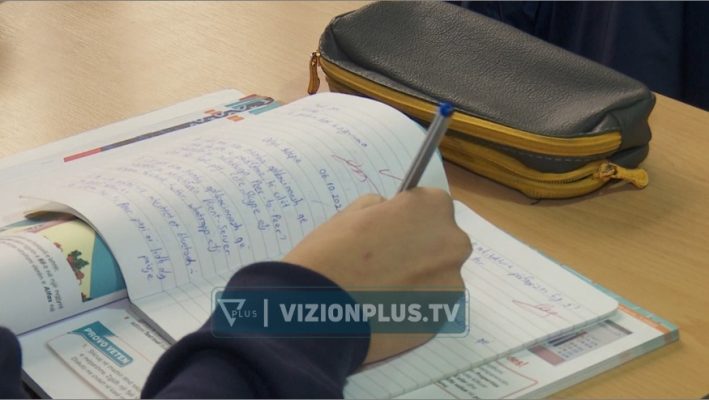 “Një ligj për gjuhën shqipe”, Kuvendi është gati t’i vijë në ndihmë gjuhëtarëve