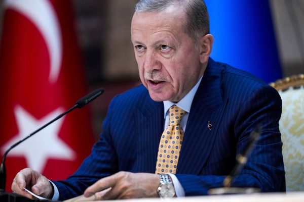 Garë e ashpër për Stambollin! Zgjedhje lokale në Turqi, Erdogan synon të marrë bashkinë më kryesore në vend