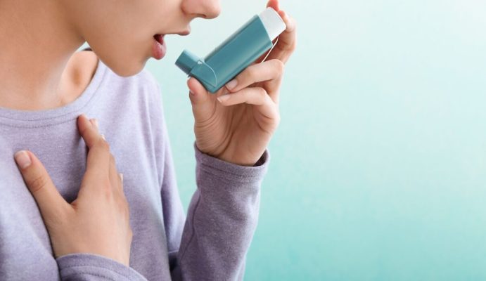 Dyfishohen të prekurit me astmë, mjekët: Mungojnë kontrollet. Klima dhe ndotja e mjedisit, shkaqet kryesore