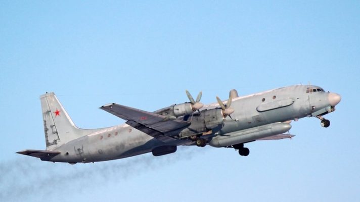 Avioni ushtarak rus rrëzohet afër Krimesë