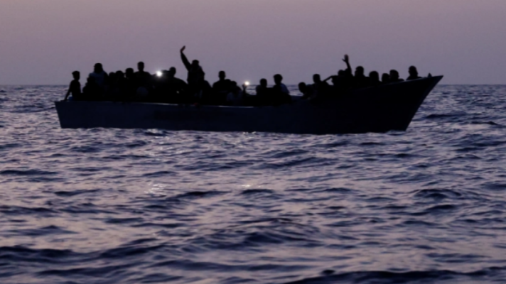 Tre të vdekur dhe shtatë të zhdukur pas përmbysjes së varkës me emigrantë në Spanjë
