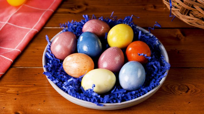 Si lindi tradita e vezëve të Pashkëve