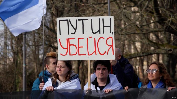 Rusëve që janë kundër luftës nuk u njihet azili në Gjermani