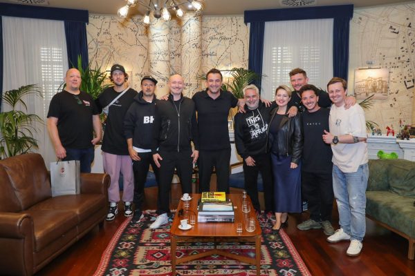 Personalitetet më të mëdha të muzikës tekno elektrizojnë sot Tiranën, Veliaj: Nëse nuk ikim dot nëpër festivalet botërore, i sjellim ato këtu Personalitetet më të mëdha të muzikës tekno elektrizojnë sot Tiranën, Veliaj: Nëse nuk ikim dot nëpër festivalet botërore, i sjellim ato këtu