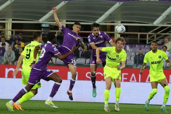 Fiorentina “zhyt” Sassuolon, Bajrami dhe Kumbulla drejt Serisë B, Gjimshiti “kërcënon” Romën