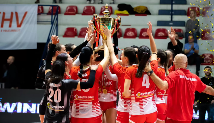 Skënderbeu shpallet kampion, vajzat korçare mposhtën Tiranën në volejboll