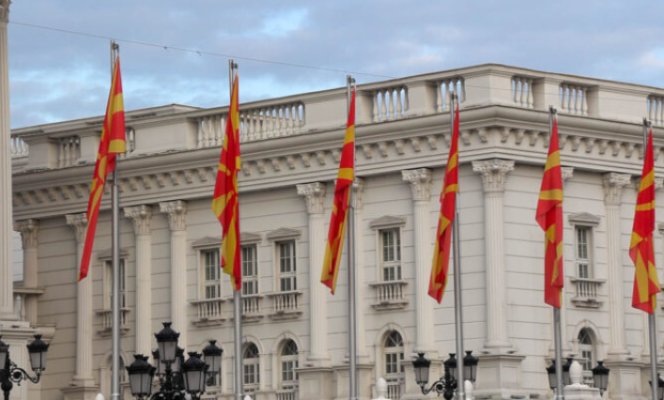 VMRO- DPMNE shpall fitoren para zgjedhjeve të 8 majit, opozita lajmëron koalicion qeveritar me “VLEN”