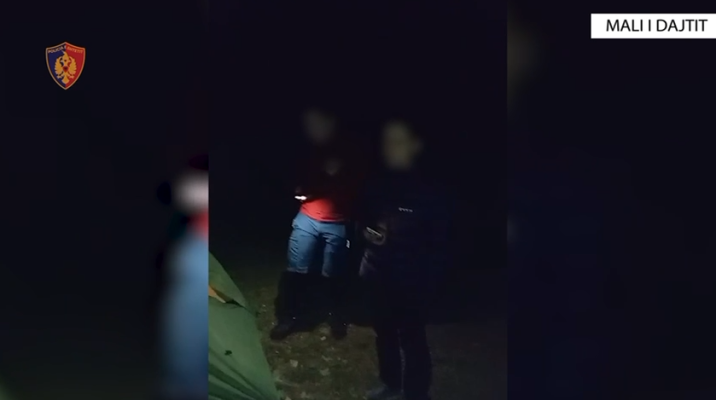 Humbën rrugën gjatë eksplorimit në malin e Dajtit, policia shpëton dy turistët çek