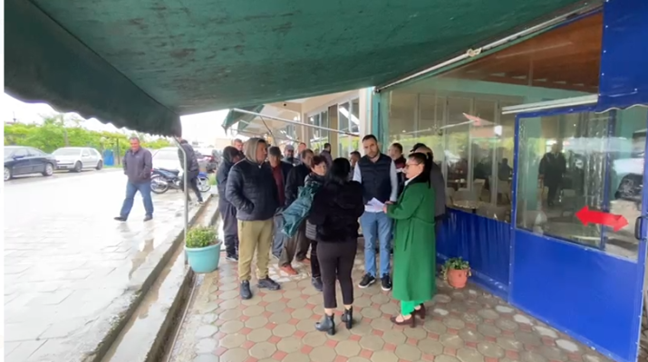 Shiu nuk ndal protestën e fermerëve të Roskovecit dhe Dimalit: Nuk e duam termocentralin