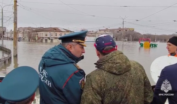 Mbi  10,400  banesa përmbyten në Rusi, evakuohen mijëra njerëz