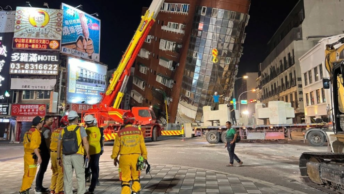 Tërmeti i fuqishëm në Tajvan, agoni për qytetarët e bllokuar në tunele