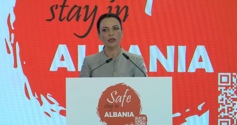 “Shqipëria gëzon vend të veçantë në arenën ndërkombëtare për shkak të Ramës”, Balluku: Këtë vit priten 14 milionë turistë