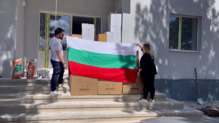 Flamuri bullgar në Pustec, reagon komuniteti maqedonas: Është një provokim