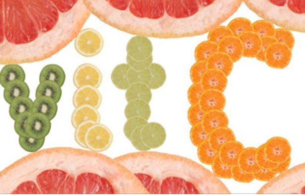 Këto janë frutat që përmbajnë vitaminën C