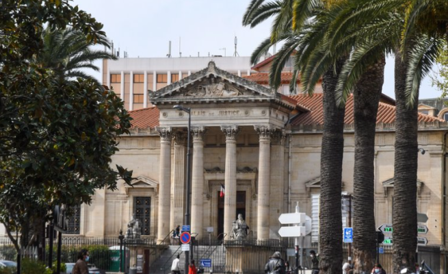 “Nuk e dimë sa para kemi”, policia arreston 40-vjecarin shqiptar në Francë, iu gjetën 134 mijë euro të padeklaruara në makinë