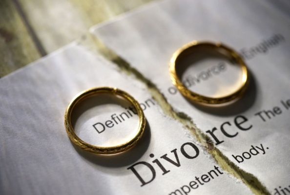 Prindër të dy vajzave, çifti i famshëm divorcohen pas 5 vitesh martesë