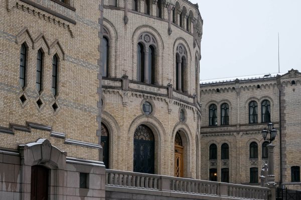 Alarm për bombë në parlamentin e Norvegjisë, deputetët vazhdojnë punën normalisht