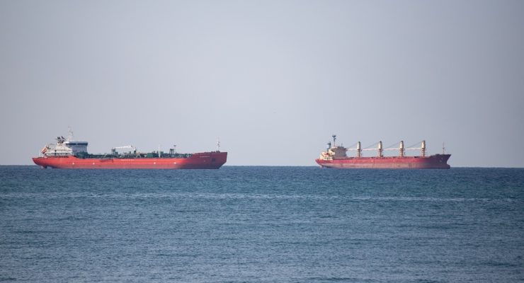 U ndërmjetësua nga Turqia, Ukraina tërhiqet papritur nga marrëveshja me Rusinë për sigurinë e anijeve në Detin e Zi
