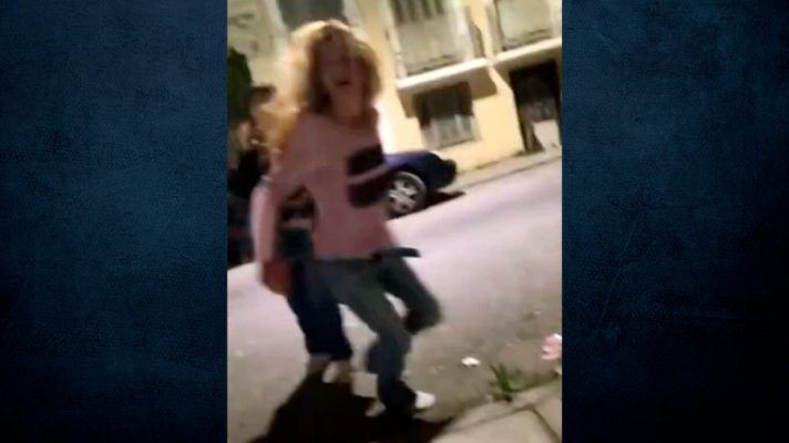 VIDEO/ Gruaja hidhet nga dritarja dhe del në rrugë për t’i shpëtuar dhunës së partnerit