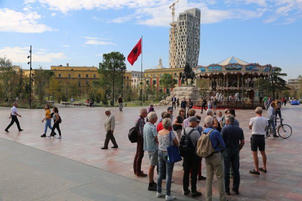 Tre muajt e parë të vitit në Shqipëri erdhën 1.7 milionë turistë të huaj