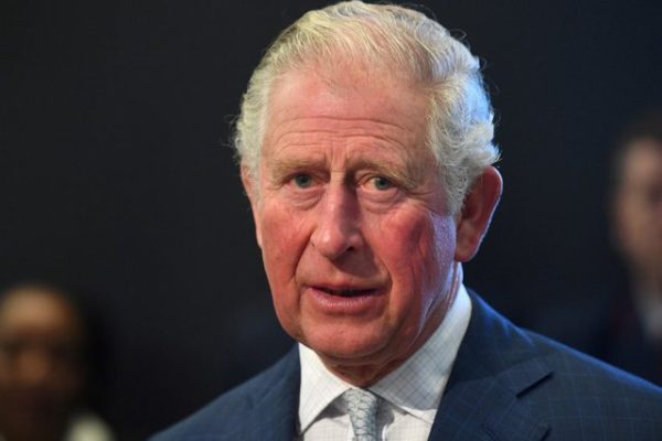 Mbreti Charles tregon efektet anësore të trajtimit kundër kancerit