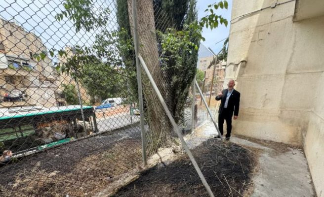 Agjencia e OKB-së për refugjatët palestinezë mbyll zyrën e saj në Jeruzalem pas sulmit Agjencia e OKB-së për refugjatët palestinezë mbyll zyrën e saj në Jeruzalem pas sulmit
