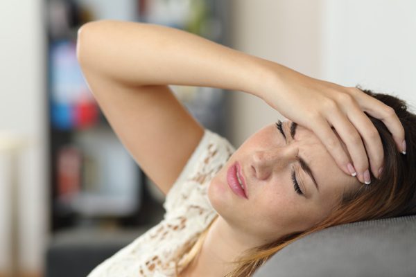 Si të dalloni migrenën nga një dhimbje koke e thjeshtë