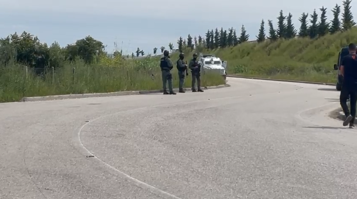 Asnjë gjurmë nga Azgan Mërcina edhe pas dy ditësh, ku po kërkohet sot vrasësi i policit Asnjë gjurmë nga Azgan Mërcina edhe pas dy ditësh, ku po kërkohet sot vrasësi i policit
