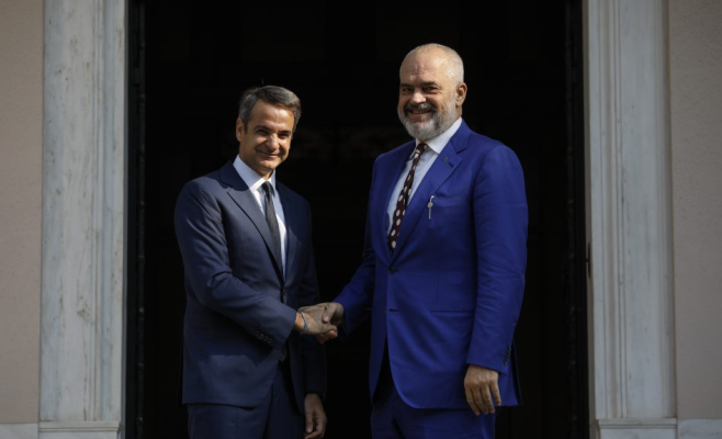 “Ardhja e Ramës e panevojshme”, Mitsotakis: Nuk është i ftuar i qeverisë, por s’e ndalojmë dot “Ardhja e Ramës e panevojshme”, Mitsotakis: Nuk është i ftuar i qeverisë, por s’e ndalojmë dot