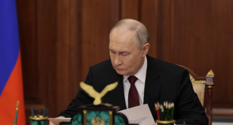 Putin: Asgjë e pazakontë në stërvitjet me armët taktike bërthamore