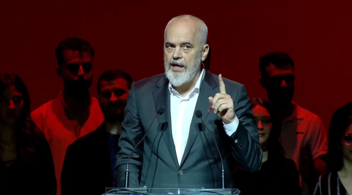 “Vinit nga foleja e shqipes dy krenare”, Rama kujton sakrificat e emigrantëve: Ndërruat emrin, gjakosët duart dhe kurrizin por triumfuat