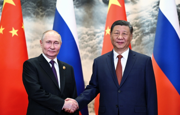 Putini takohet me homologun kinez: Boshti Pekin-Moskë faktor “stabiliteti dhe paqeje”