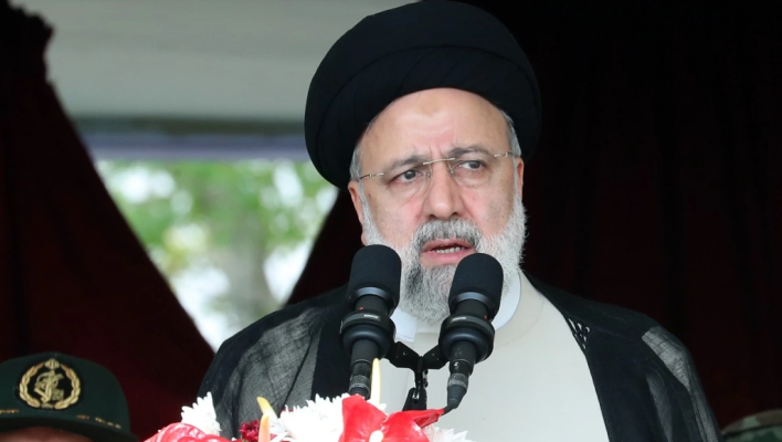VIDEO/ Irani vajton presidentin, momenti kur shpallet vdekja e Ebrahim Raisit