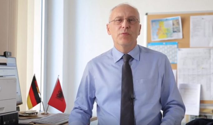 Ndahet nga jeta ish ambasadori gjerman në Shqipëri Ndahet nga jeta ish ambasadori gjerman në Shqipëri