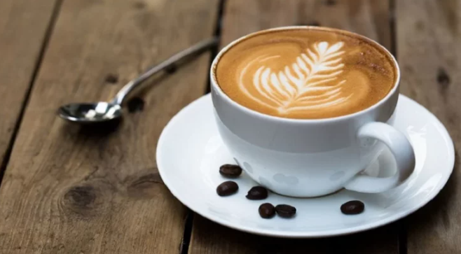 Sa kafe duhet të pini në ditë për të ulur rrezikun e sulmit në zemër