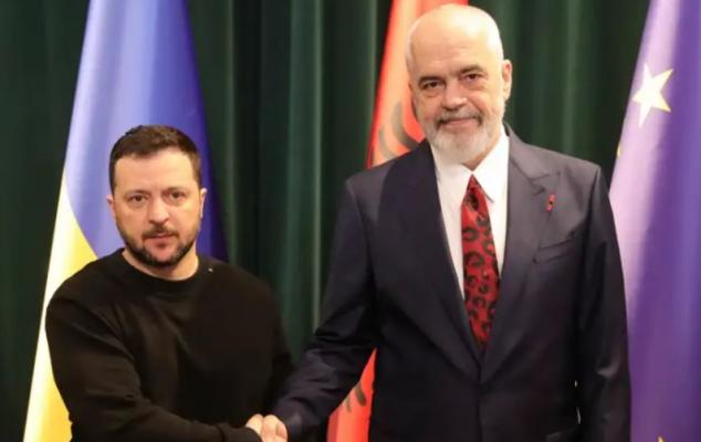 “Një mik i madh i Ukrainës”, Zelensky bisedë telefonike me Ramën: E informova për situatën në fushëbetejë “Një mik i madh i Ukrainës”, Zelensky bisedë telefonike me Ramën: E informova për situatën në fushëbetejë