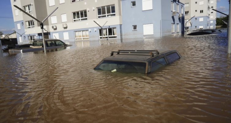 Përmbytjet në Brazil, humbin jetën 113 persona
