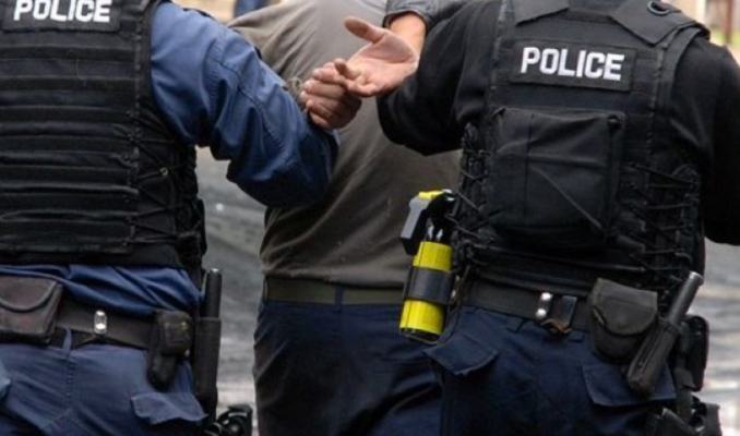 EMRI-FOTO/ Policia e Kosovës ndalon reperin e njohur, akuzohet për tentativë vrasjeje