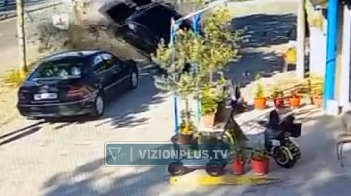 “Benzi” me shpejtësi skëterrë, dalin pamjet nga aksidenti tragjik me 1 të vdekur në Durrës