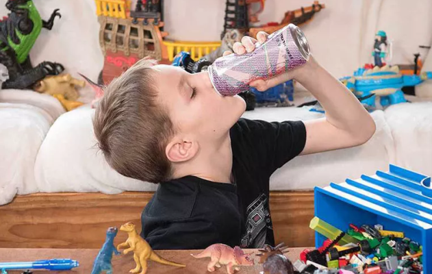 Fëmijët që pinë pije energjike janë më të prirur ndaj këtij çrregullimi