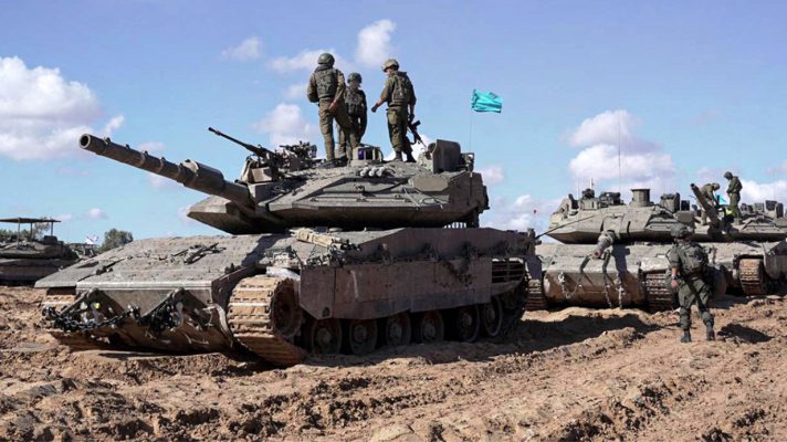 Tanket izraelite mbërrijnë në qendër të qytetit Rafah, vazhdojnë bombardimet