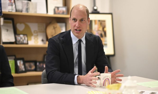 Princi William flet për herë të parë për gjendjen e Kate: Gjithçka është në rregull