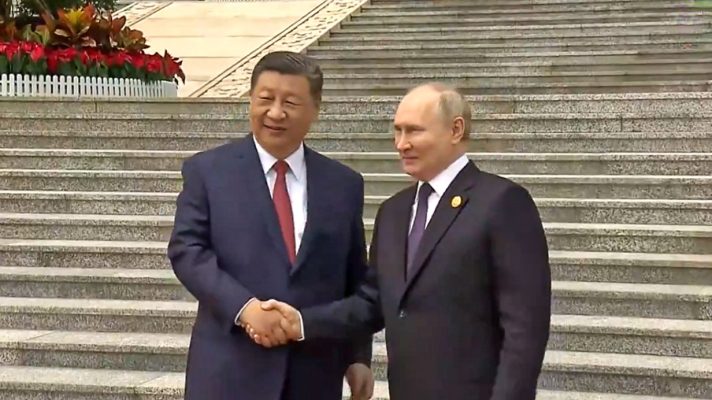 Xi i premton Putinit mbështetjen, presidenti rus: Bashkëpunimi ynë nuk është kundër askujt