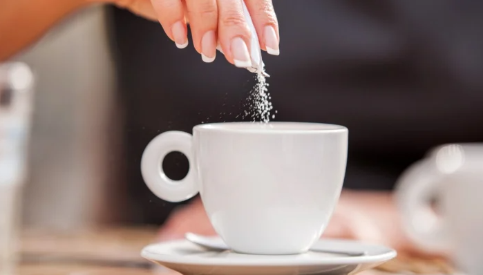 OBSH: Mos shtoni më shumë se kaq sheqer në kafe