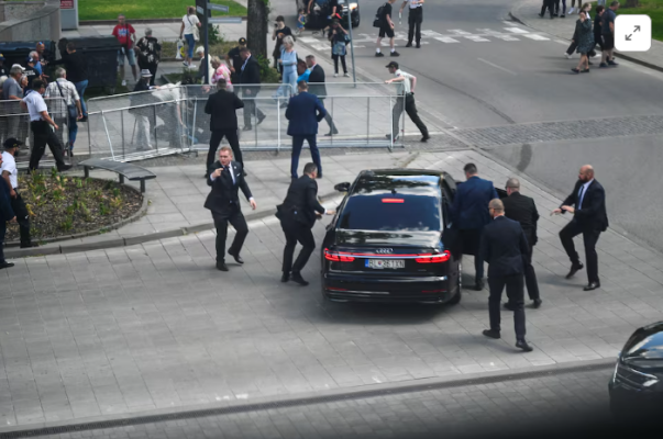 Video/ Ky është momenti kur shkrimtari qëlloi me armë kryeministrin e Sllovakisë