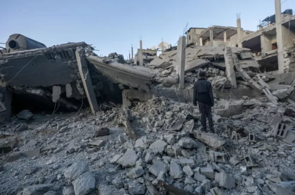 “Mjaft më! Na vranë fëmijët teksa flinin”, IDF sulmon strehën e OKB-së në Gaza, 27 të vdekur “Mjaft më! Na vranë fëmijët teksa flinin”, IDF sulmon strehën e OKB-së në Gaza, 27 të vdekur